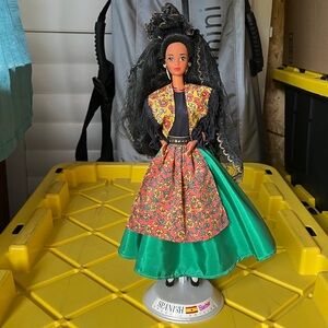 Vintage Spaniard Barbie with Traditional Outfit